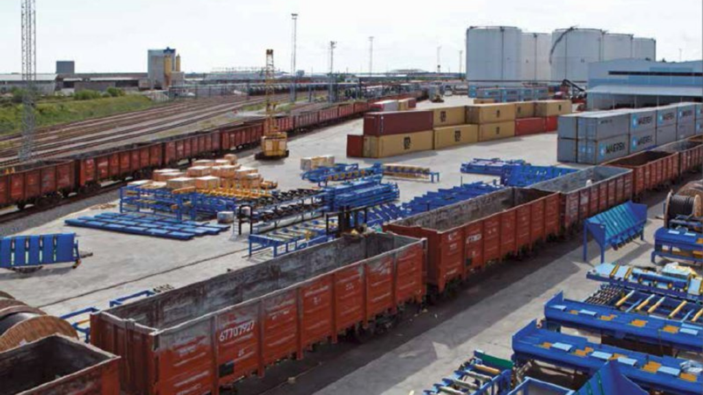 Płyta z fibrobetonu terminala kontenerowego Alekon Cargo Logistics HubOÜ w Estonii (4)